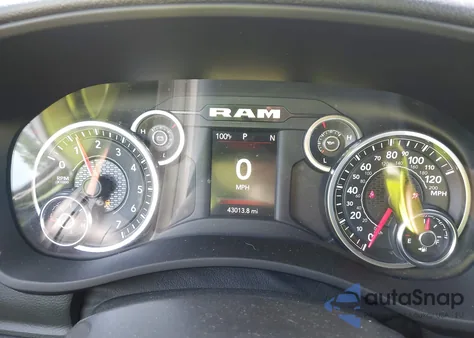 2023 Ram 2500 Big Horn 4X4 8' Box из США, поврежденный, VIN 3C6UR5JJ6PG611109